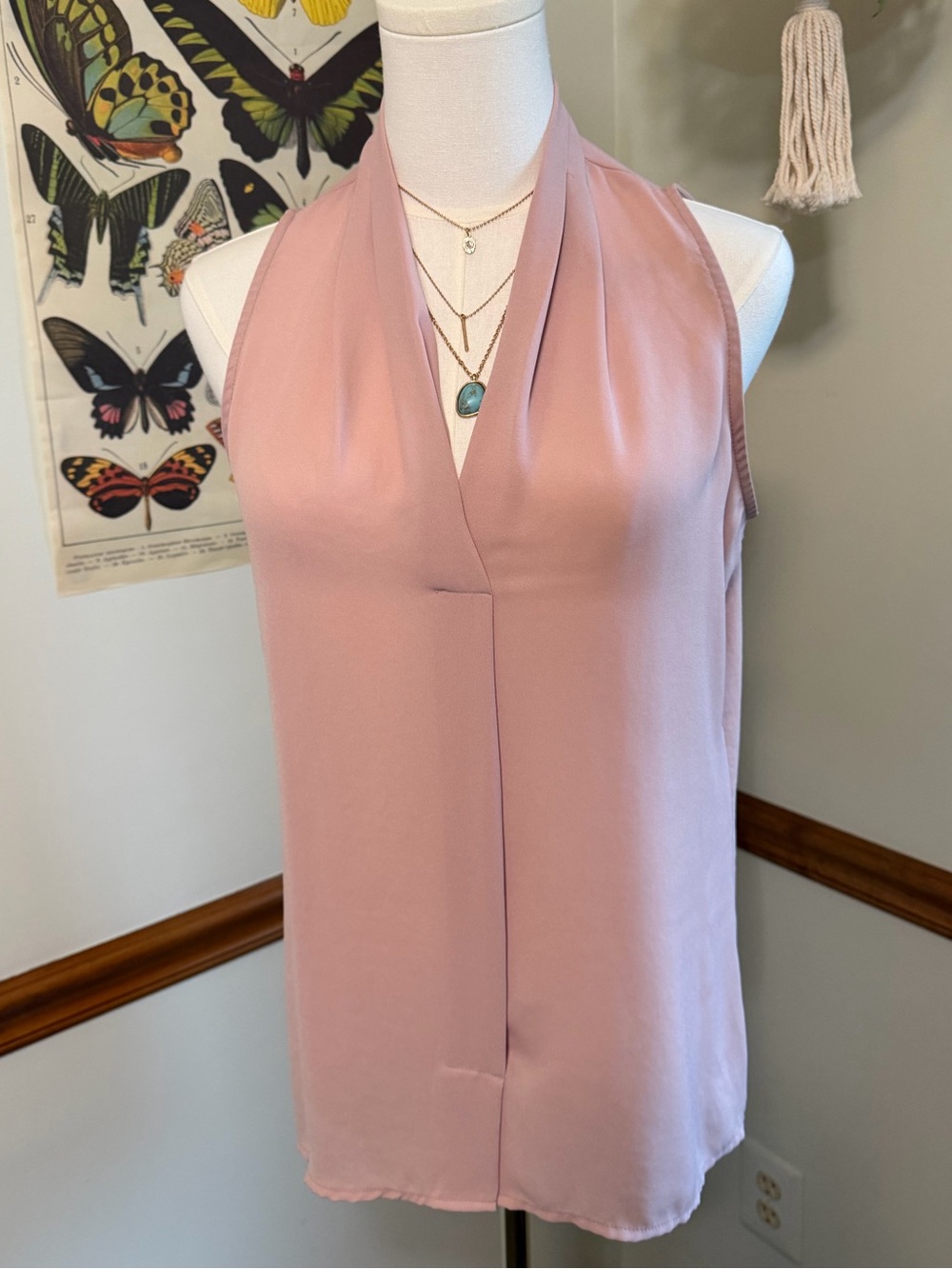 Violet & Claire Sleeveless V-Neck Camisole - Dusty Rose